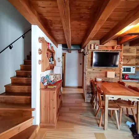 Chalet La Maison Des Myrtilles - Bluchalet *